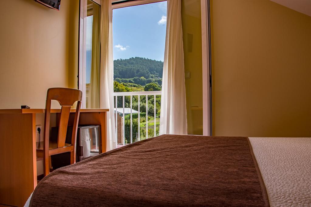 Hotel Restaurante Loureiro บวยอู ภายนอก รูปภาพ